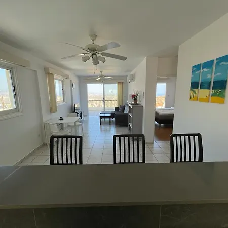 Sunshine Apartment *