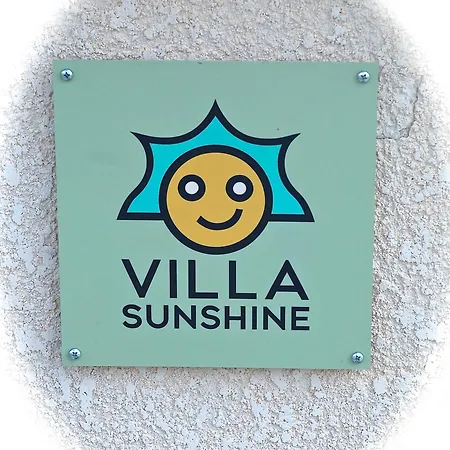 Sunshine Apartment *